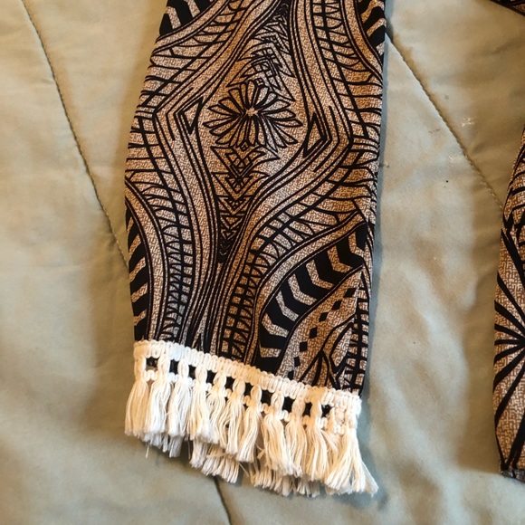 Romper - Picture 3 of 4